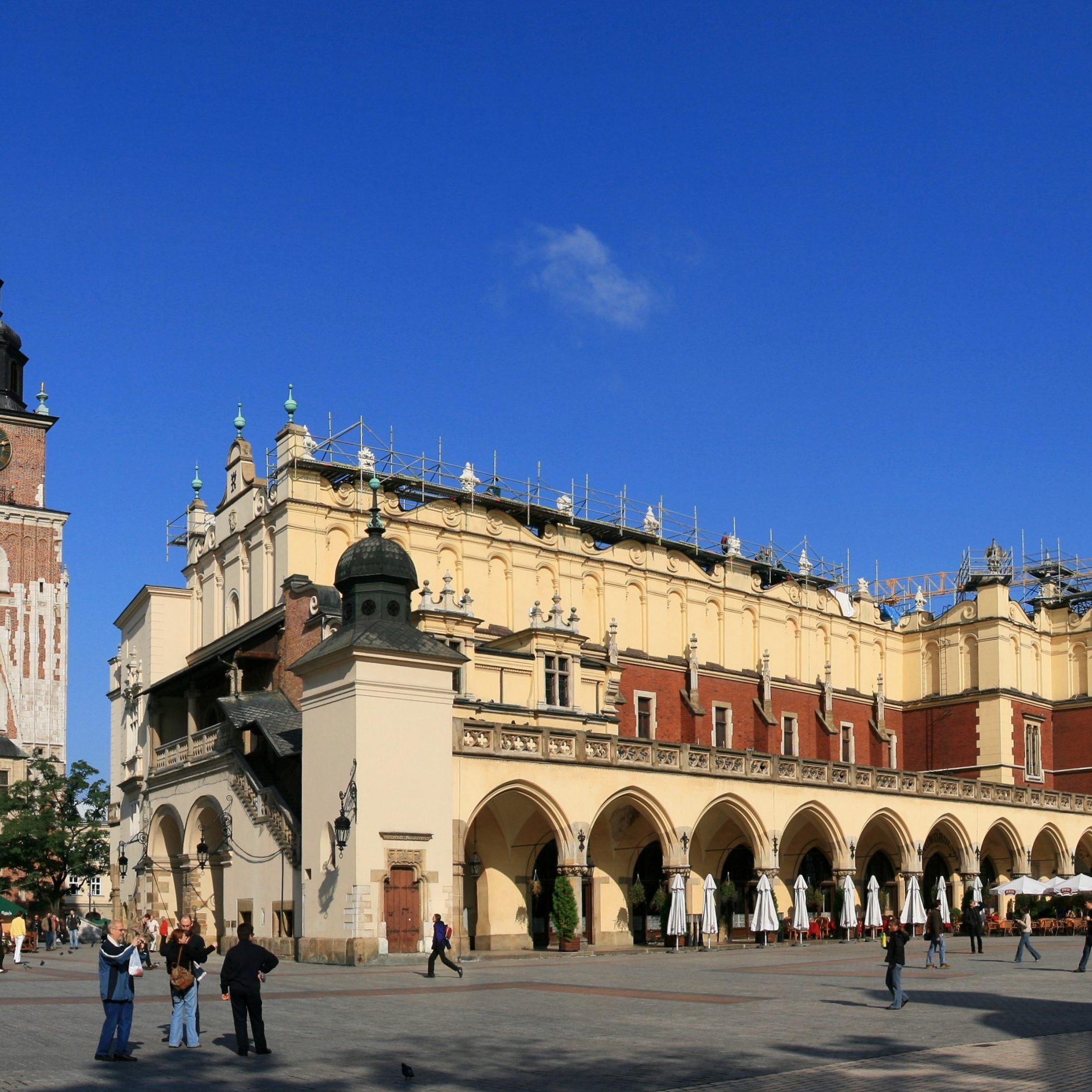 Cracovia, la Plaza mayor- foto By Lestat (Jan Mehlich) Wikimedia Commons